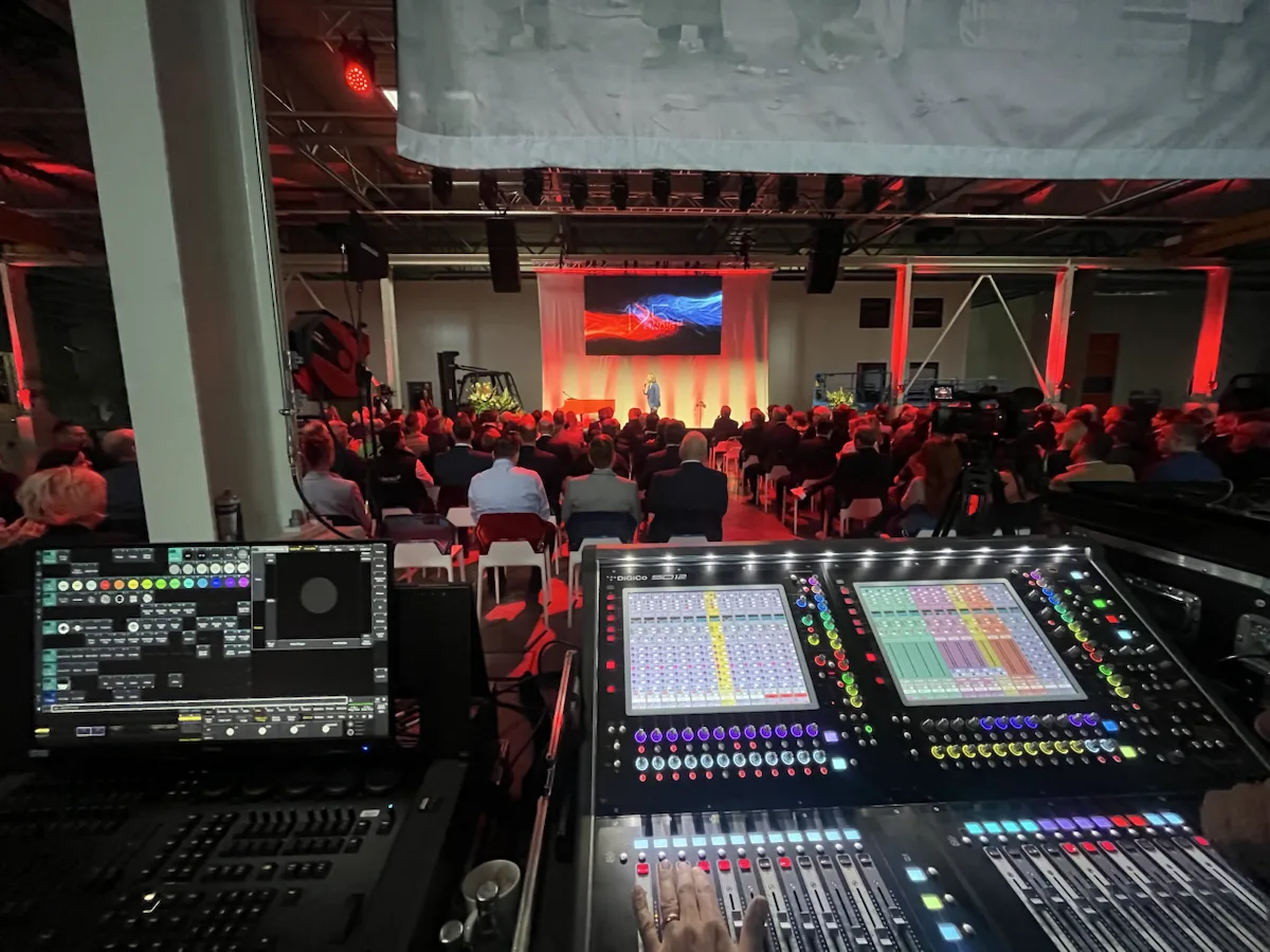 FOH-Regie mit Ton- und Lichtsteuerung beim Firmenjubiläum 125 Jahre LINDIG