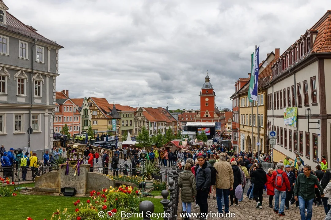 Besucher in der Innenstadt beim Thüringentag 2025